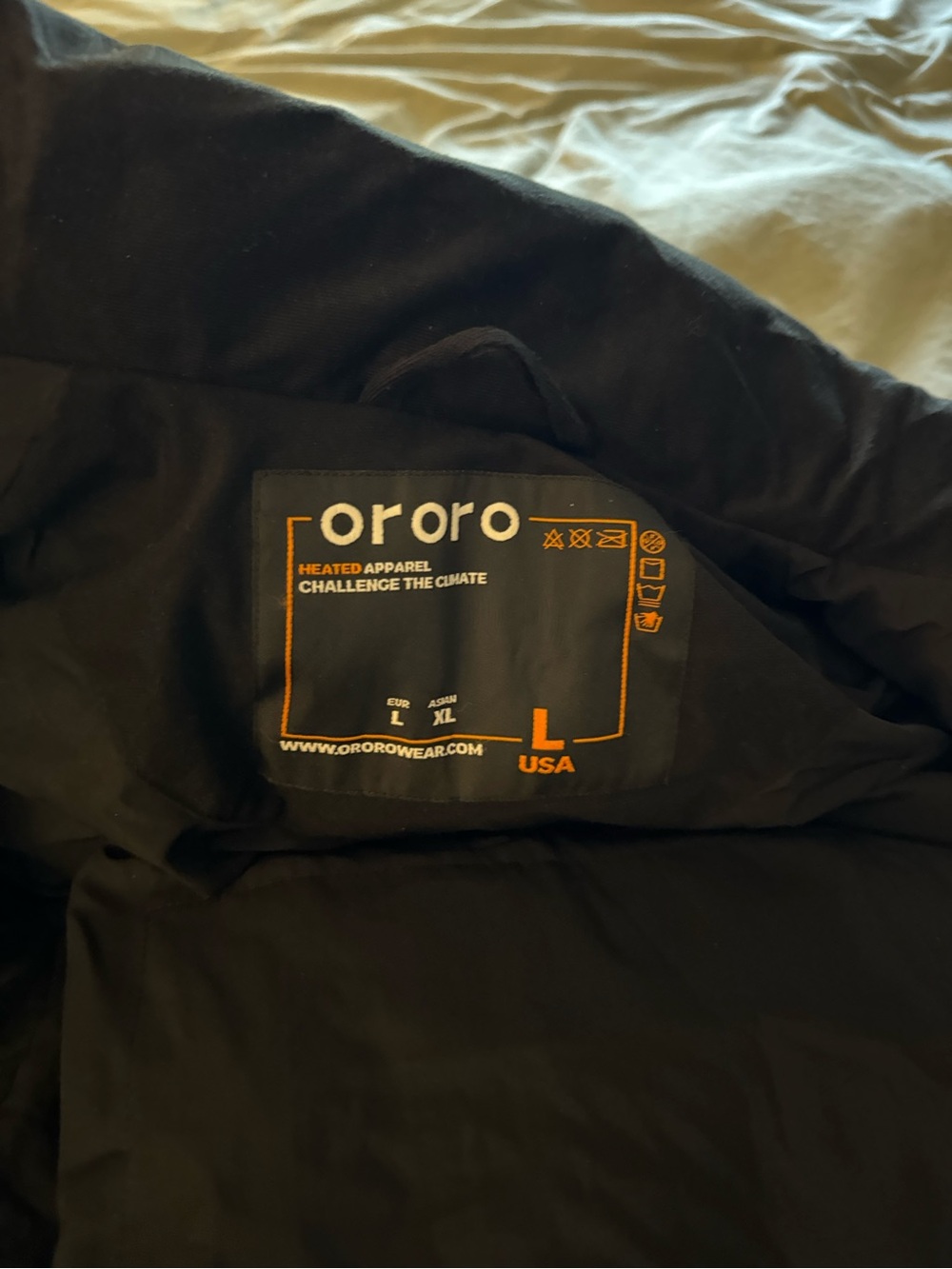 Ororo Black heated down Puffer Vest . Unisex size Large. Great condition - Picture 2 of 9